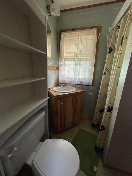 Building Photo - 8 Nancy Ln