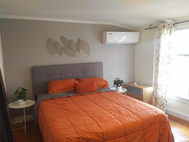 Building Photo - 164-03 119th Ave