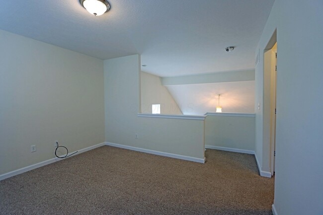 Building Photo - 5595 Eagle River Dr