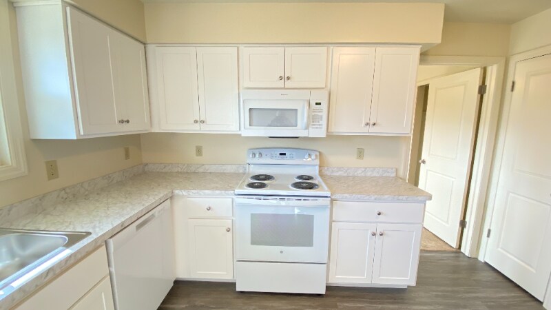 Building Photo - 3724 Carman Rd