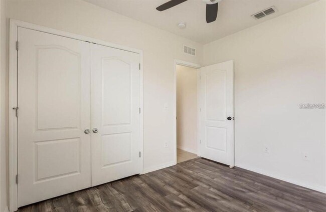 Building Photo - 3059 Sangria St