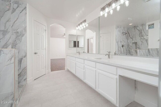 Building Photo - 26515 N 67th Dr