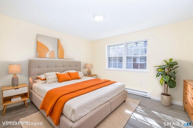 Building Photo - 117 Shadow Ln