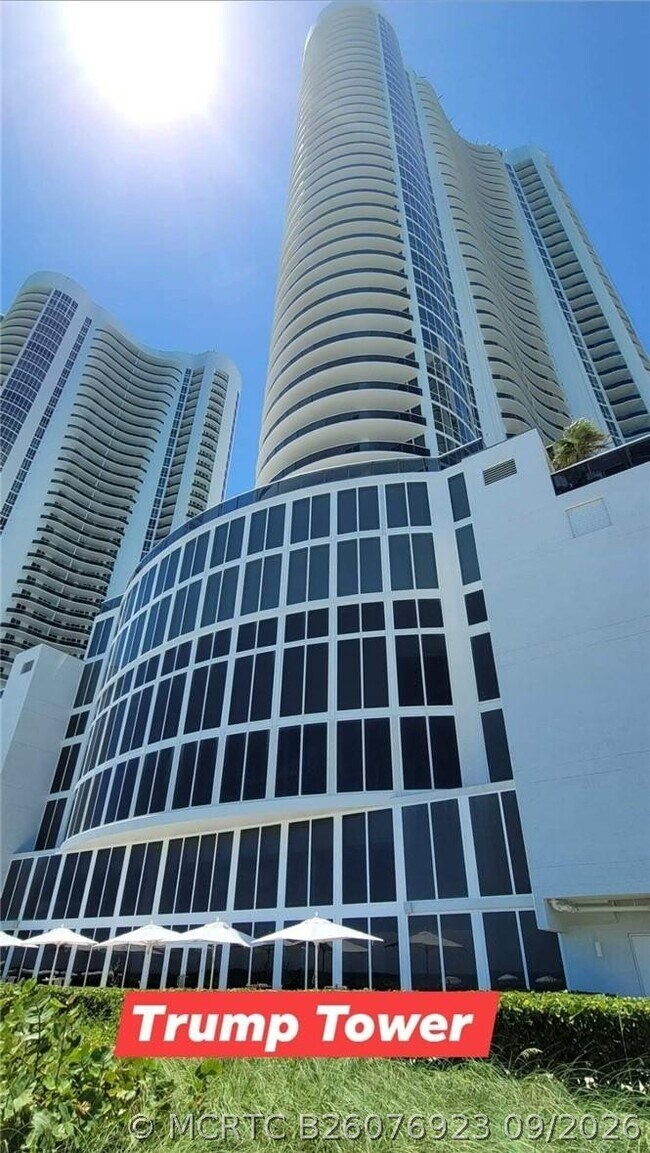Building Photo - 15901 Collins Ave