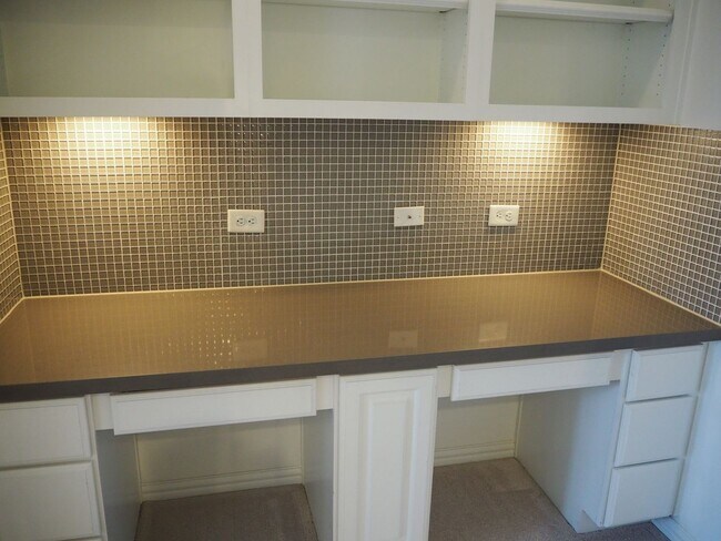 Building Photo - 2007 Greenvine Cir