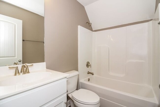 Building Photo - Now Leasing a 4-Bedroom 3 Bath Home In Hor...