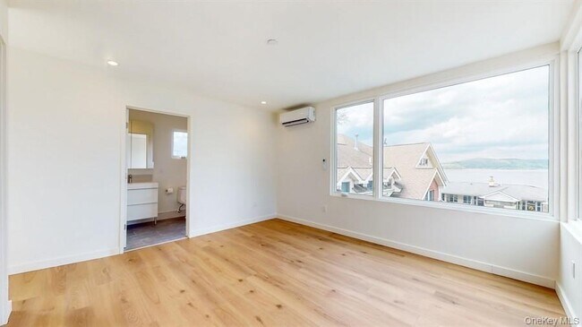 Building Photo - 16 Tiernans Ln