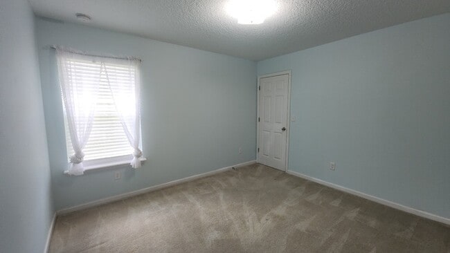 Building Photo - 318 Mystic Castle Dr