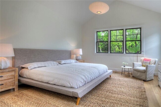 Building Photo - 766 Indian Ave