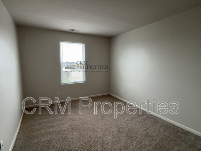 Building Photo - 211 Barr Ct