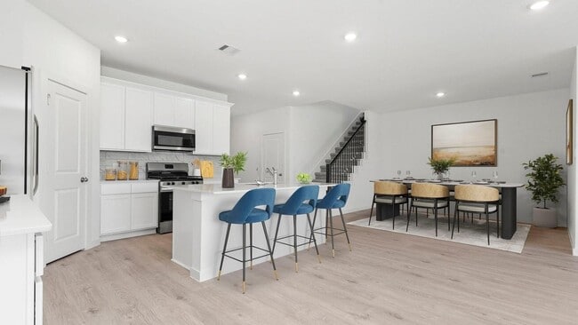 Building Photo - 4127 Camden Lakes St