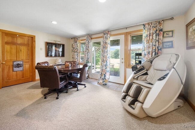 Building Photo - 5479 Lake Rd