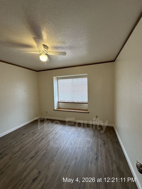 Building Photo - 720 S Linwood St