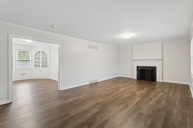 Building Photo - 127 Bell Ave