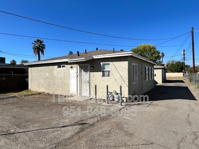 Building Photo - 7773 Philbin Ave