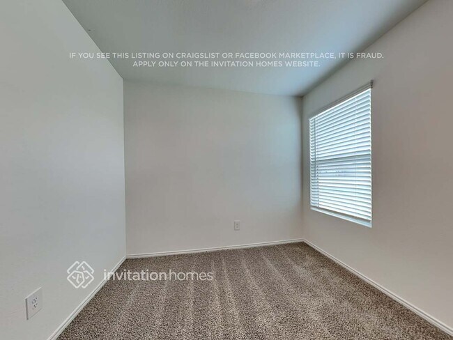 Building Photo - 2925 Greenhorn Ave