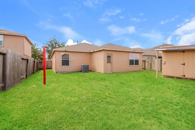 Building Photo - 9518 Peridot Green Dr