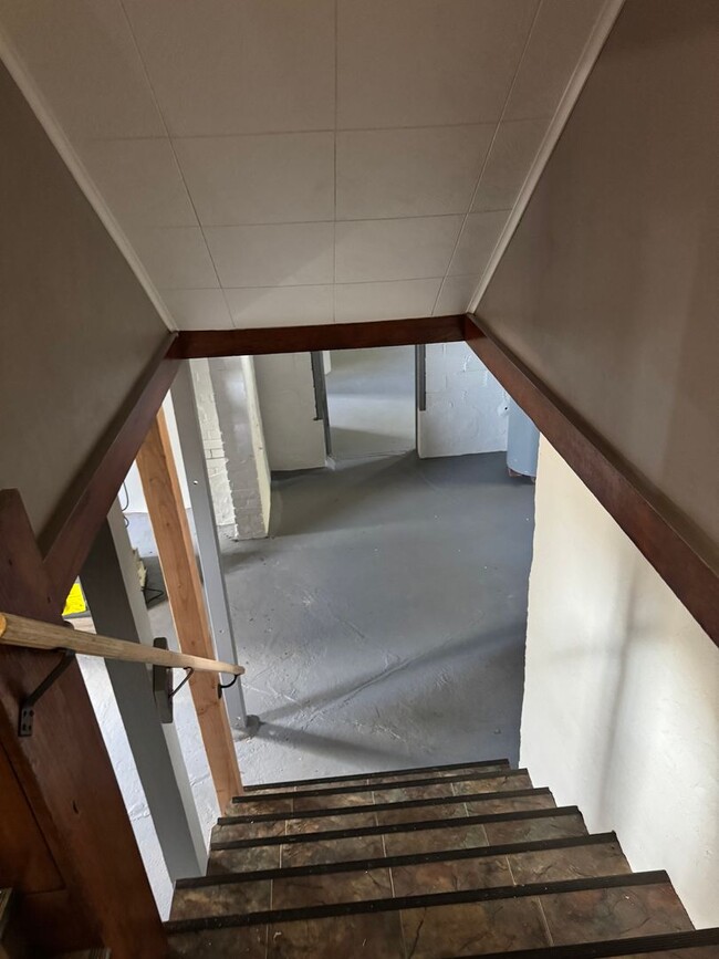 Building Photo - Beautiful, Meticulously Maintained Home in Perrysburg