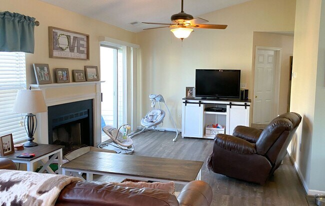 Building Photo - 205 Millwheel Ct