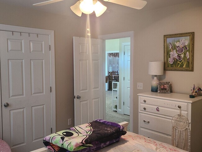 Building Photo - 3 bedroom/2 bath home Holly Ridge - Sages Ridge