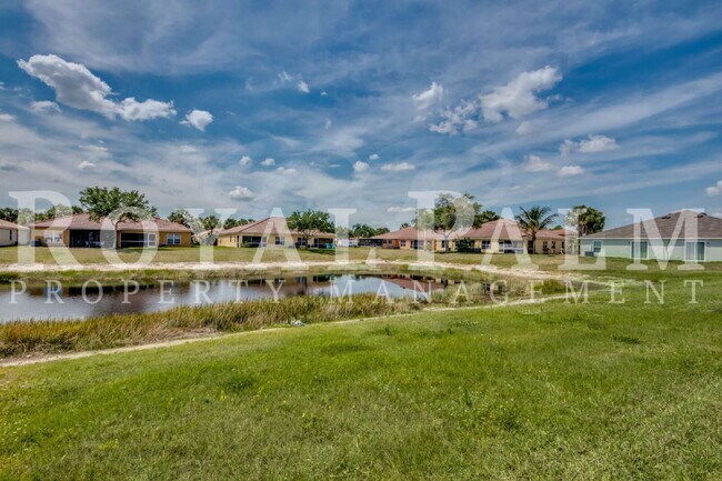 Building Photo - 4BR/2BA in Vistanna Villas – Gated Community, Pool, Lawn Care Included | Apply by 12/15 for $500 ...