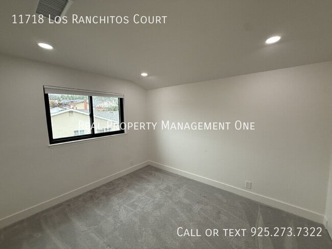 Building Photo - 11718 Los Ranchitos Ct