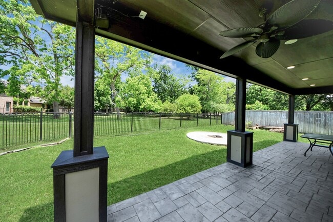 Building Photo - 4410 Lodge Vine Ct