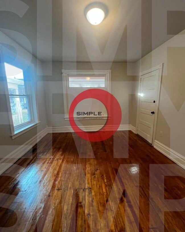 Building Photo - 522 N Charlotte St