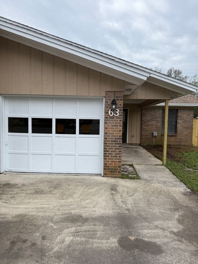 Building Photo - BV-Lincoln Drive