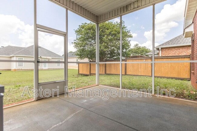 Building Photo - 522 Manchester Ln