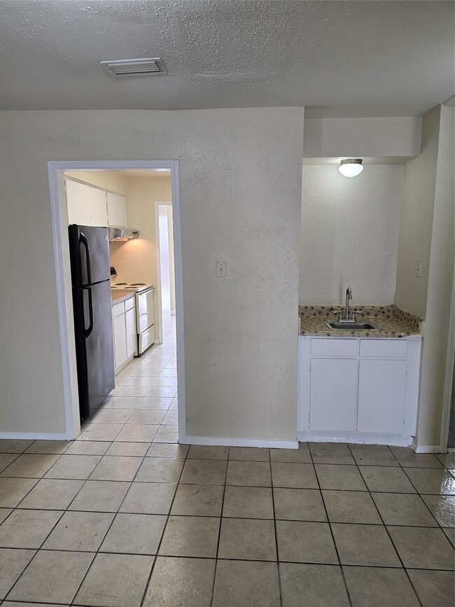 Building Photo - 12706 Bexley Dr