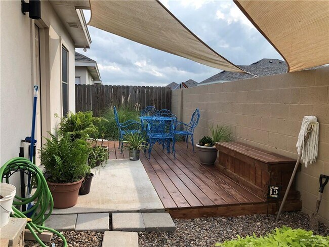 Building Photo - 2805 Sabercat Ave