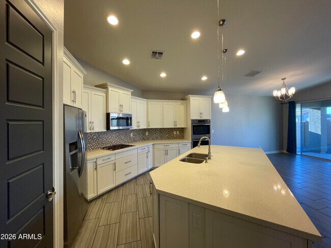 Building Photo - 10154 Theorem Dr