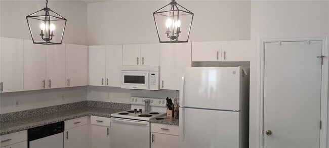 Building Photo - 2418 New Haven Cir