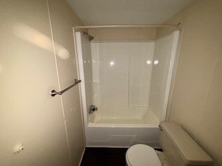 Building Photo - 831 N Pontiac Trail