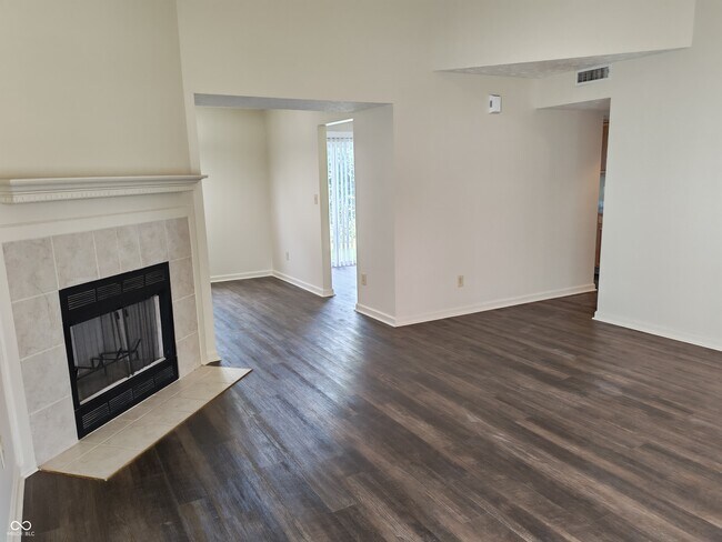 Building Photo - 6140 Lake Freeman Dr
