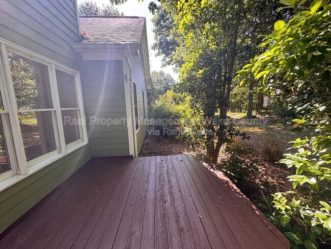 Building Photo - 102 Powder Mill Ct