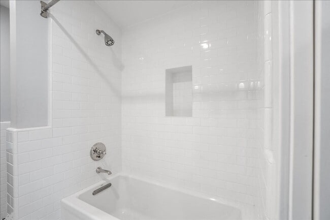 Building Photo - 1133 42nd St