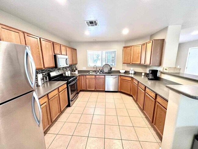 Building Photo - 5890 N Orangetip Dr