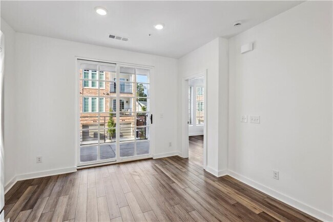 Building Photo - 432 Burton Dr