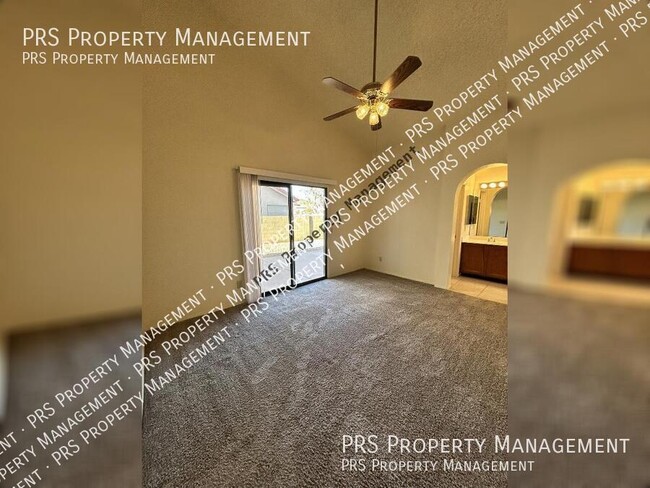 Building Photo - Single Story Phoenix Home Available Februa...