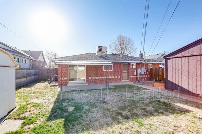 Building Photo - 4326 Raritan St