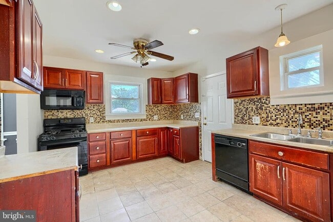 Building Photo - 3805 Garrison Blvd