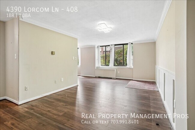 Building Photo - 4390 Lorcom Ln