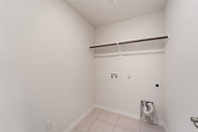 Building Photo - 745 John Adams Ct