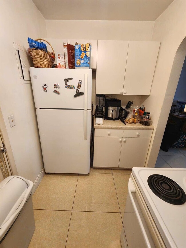 Building Photo - 1801 NE 62nd St