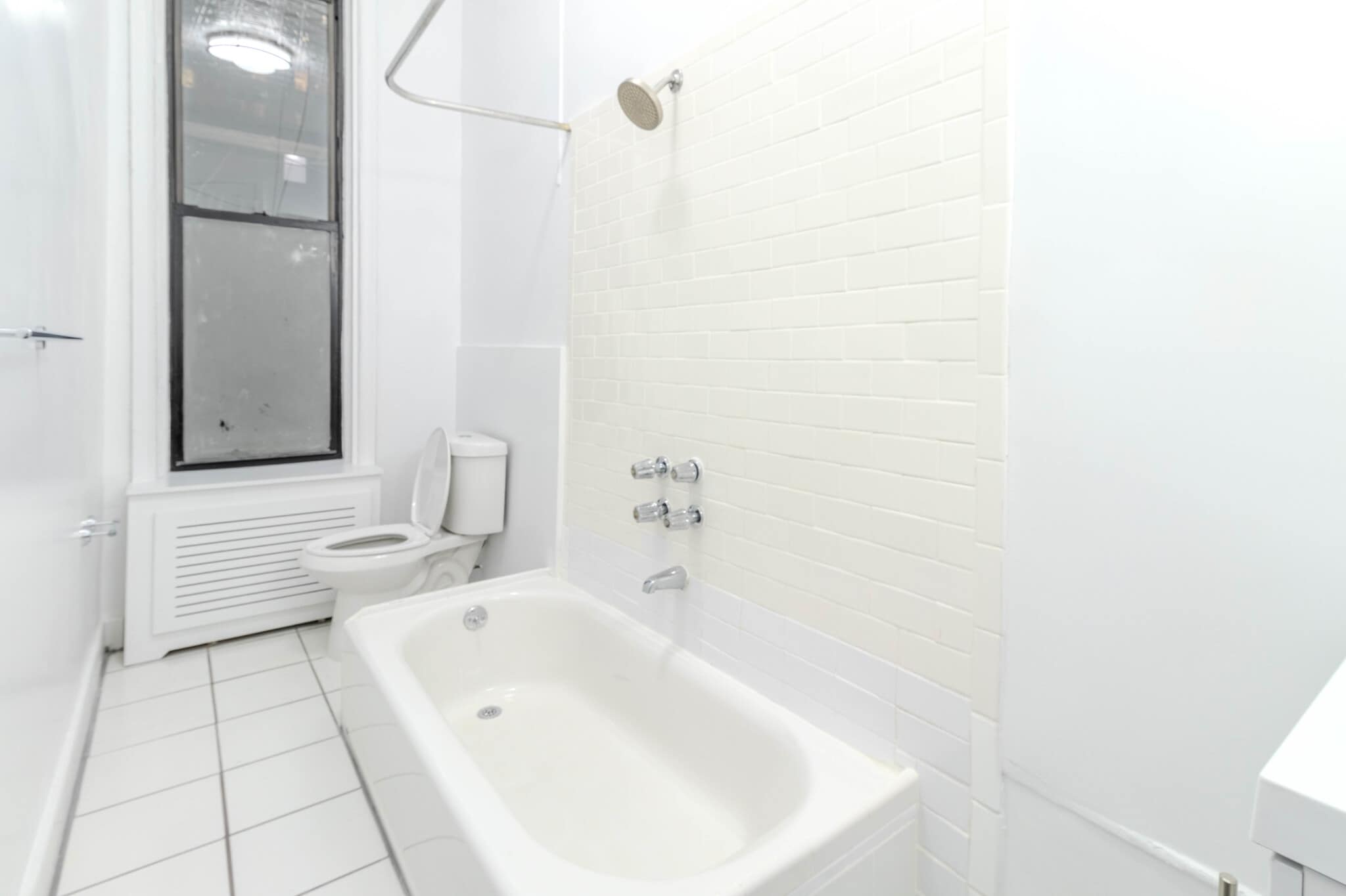 Building Photo - 318 E 53rd St