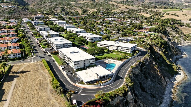 Building Photo - 32735 Seagate Dr