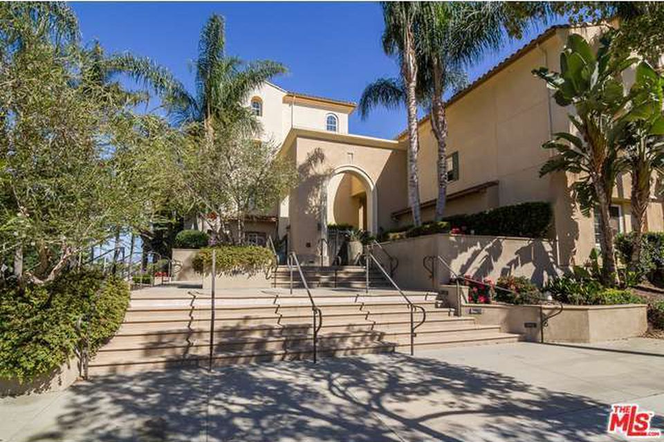 Building Photo - 12975 Agustin Pl
