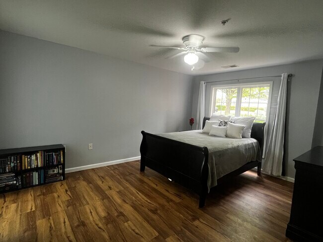 Building Photo - 2520 Friedland Pl